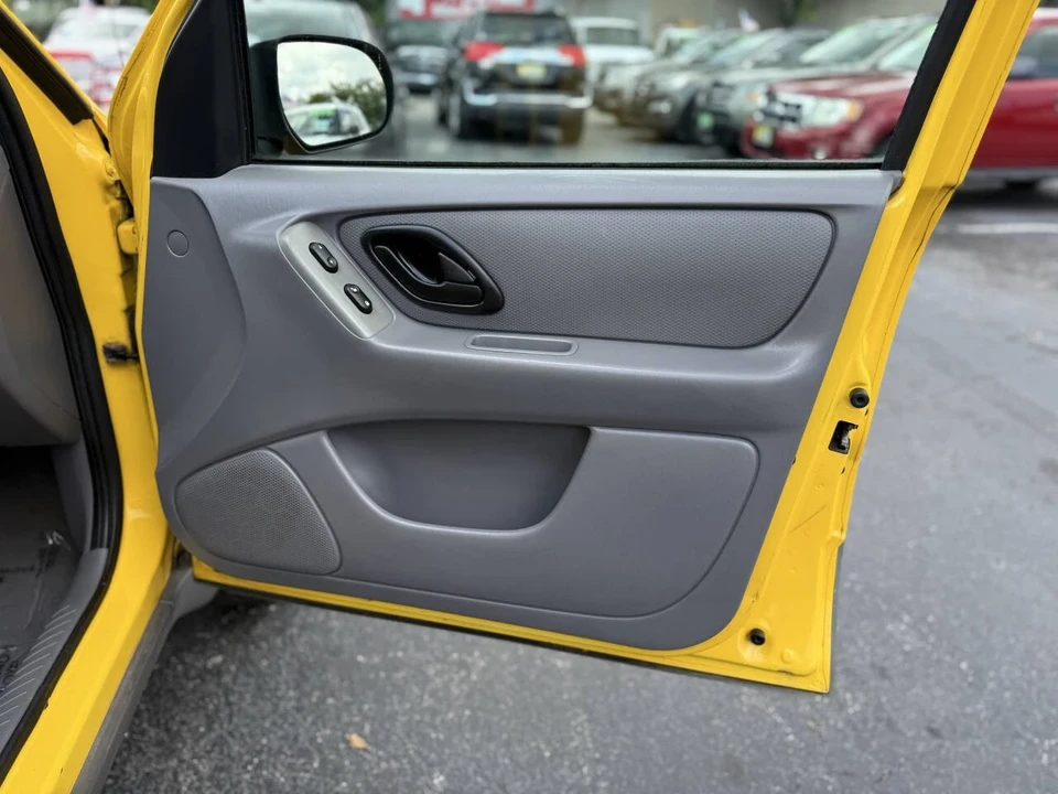 2001 Ford Escape - Image 18 of 21