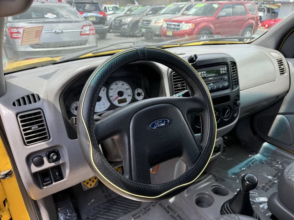 2001 Ford Escape - Image 12 of 21