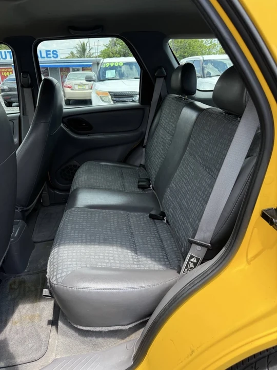 2001 Ford Escape - Image 14 of 21