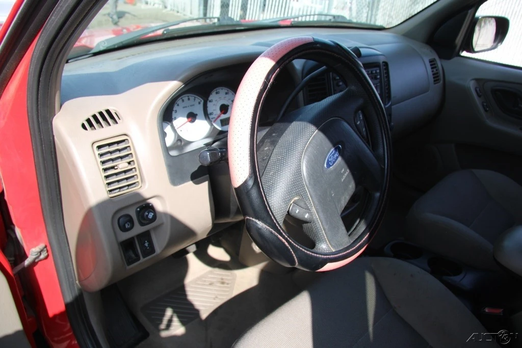 2001 Ford Escape - Image 15 of 21