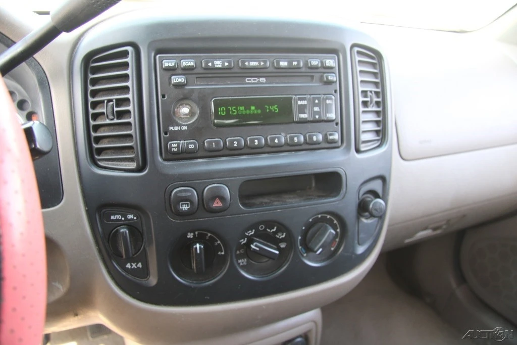 2001 Ford Escape - Image 18 of 21