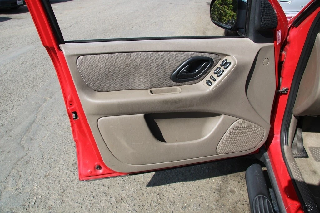 2001 Ford Escape - Image 13 of 21