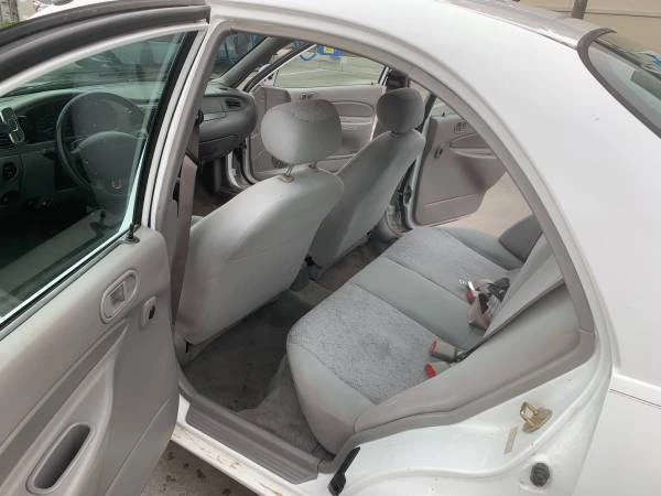 2001 Ford Escort (North America) - Image 8 of 9