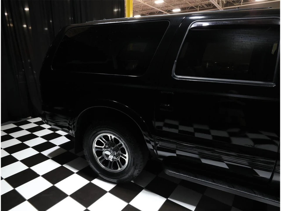 2001 Ford Excursion - Image 18 of 31
