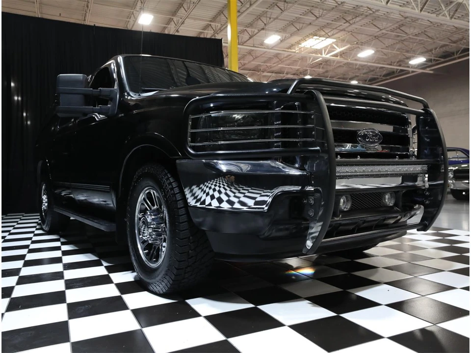 2001 Ford Excursion - Image 15 of 31