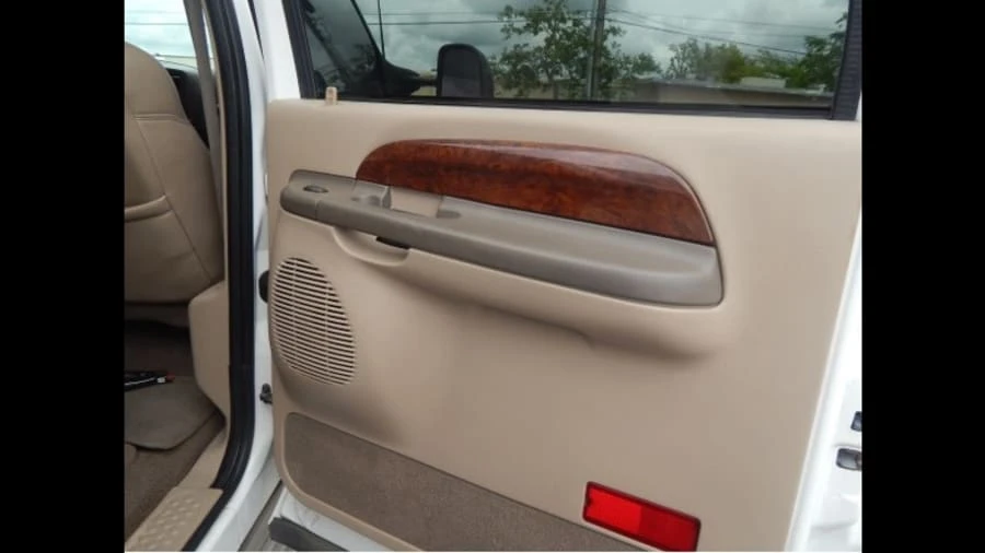 2001 Ford Excursion - Image 12 of 14
