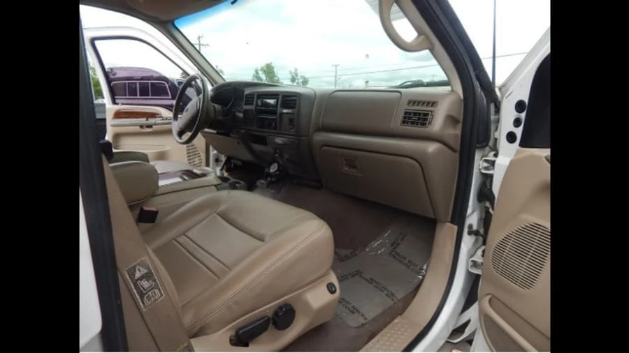 2001 Ford Excursion - Image 5 of 14