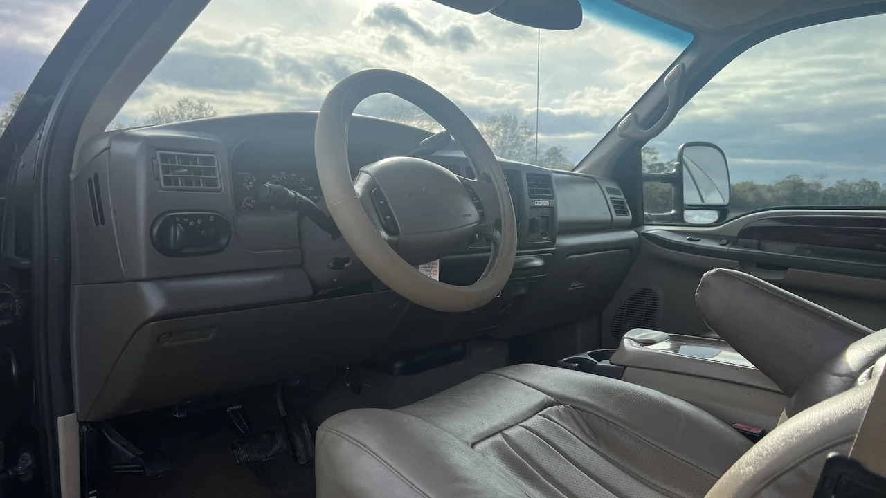 2001 Ford Excursion - Image 4 of 11