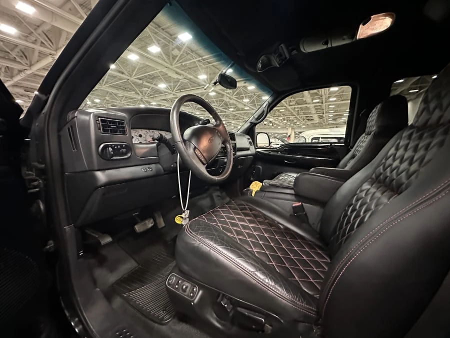 2001 Ford Excursion - Image 3 of 4