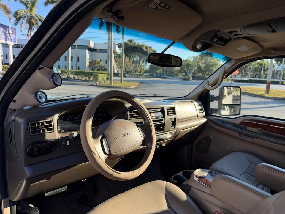 2001 Ford Excursion - Image 19 of 21