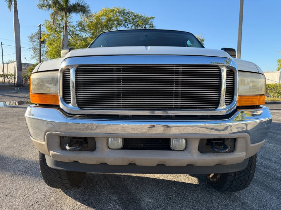2001 Ford Excursion - Image 3 of 21