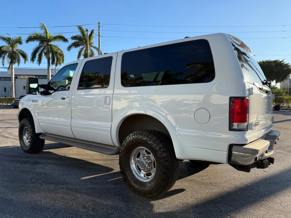 2001 Ford Excursion - Image 9 of 21