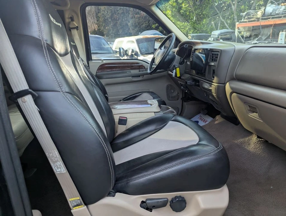 2001 Ford Excursion - Image 12 of 17