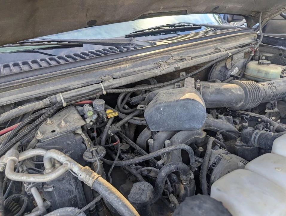2001 Ford Excursion - Image 16 of 17