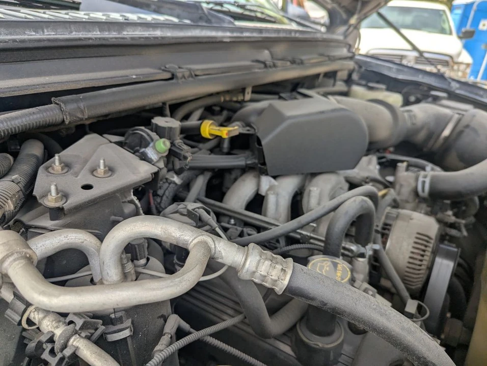 2001 Ford Excursion - Image 17 of 18