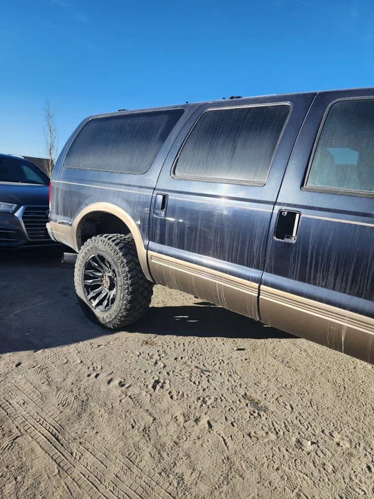 2001 Ford Excursion - Image 4 of 9