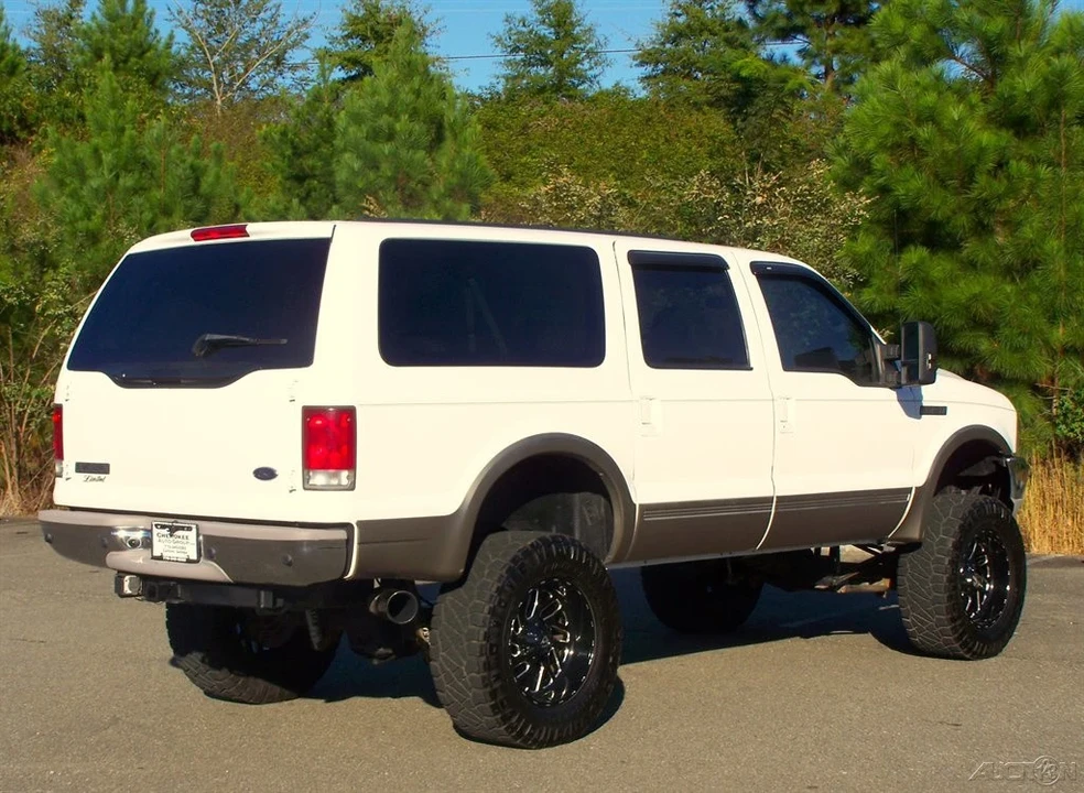 2001 Ford Excursion - Image 2 of 21