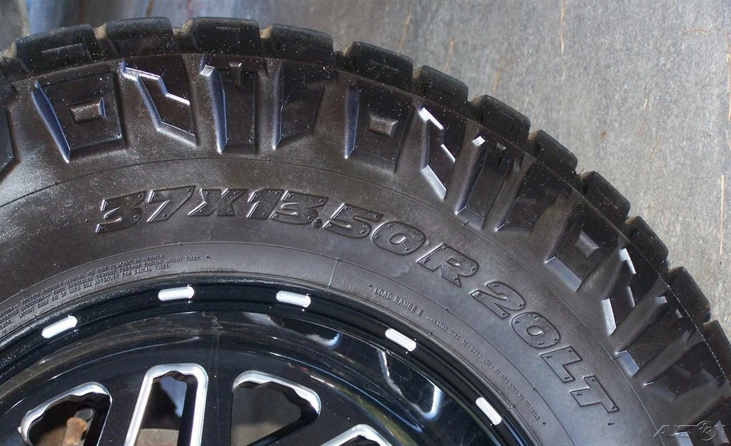 2001 Ford Excursion - Image 14 of 21