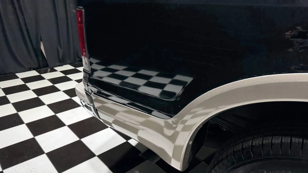 2001 Ford Excursion - Image 20 of 21