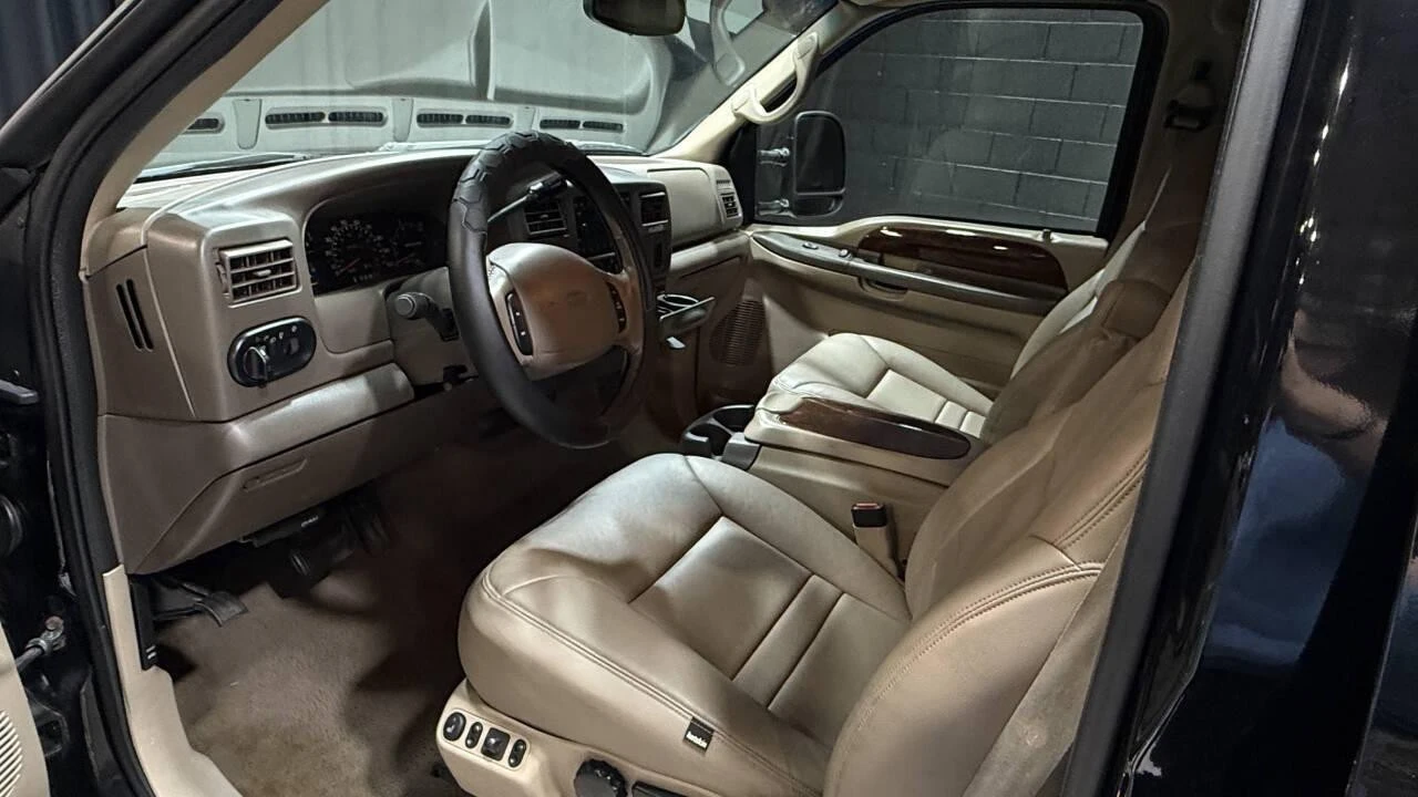2001 Ford Excursion - Image 3 of 21