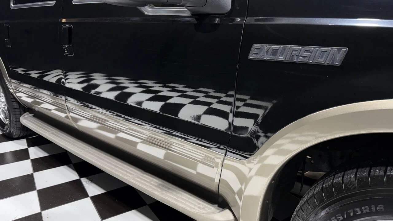 2001 Ford Excursion - Image 13 of 21