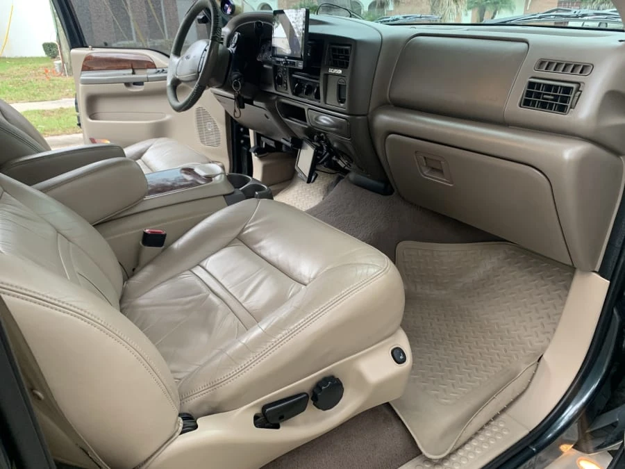 2001 Ford Excursion - Image 12 of 16