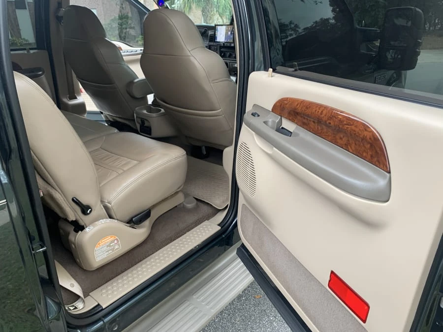 2001 Ford Excursion - Image 11 of 16