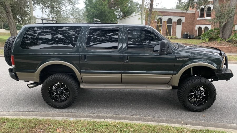 2001 Ford Excursion - Image 2 of 7