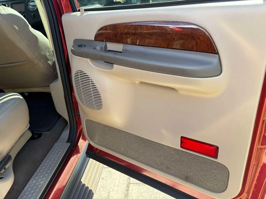 2001 Ford Excursion - Image 20 of 24
