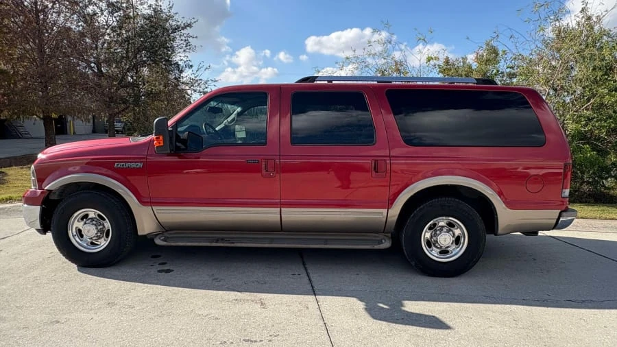 2001 Ford Excursion - Image 2 of 24