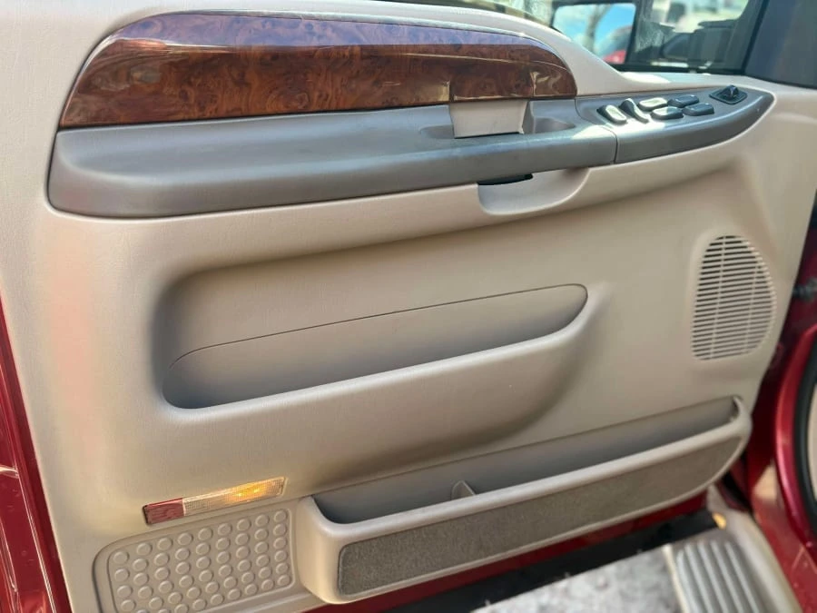 2001 Ford Excursion - Image 21 of 24