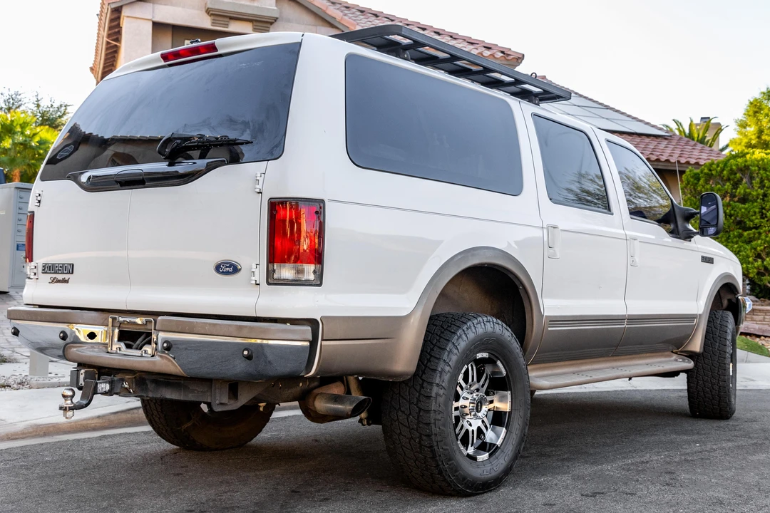 2001 Ford Excursion - Image 10 of 31