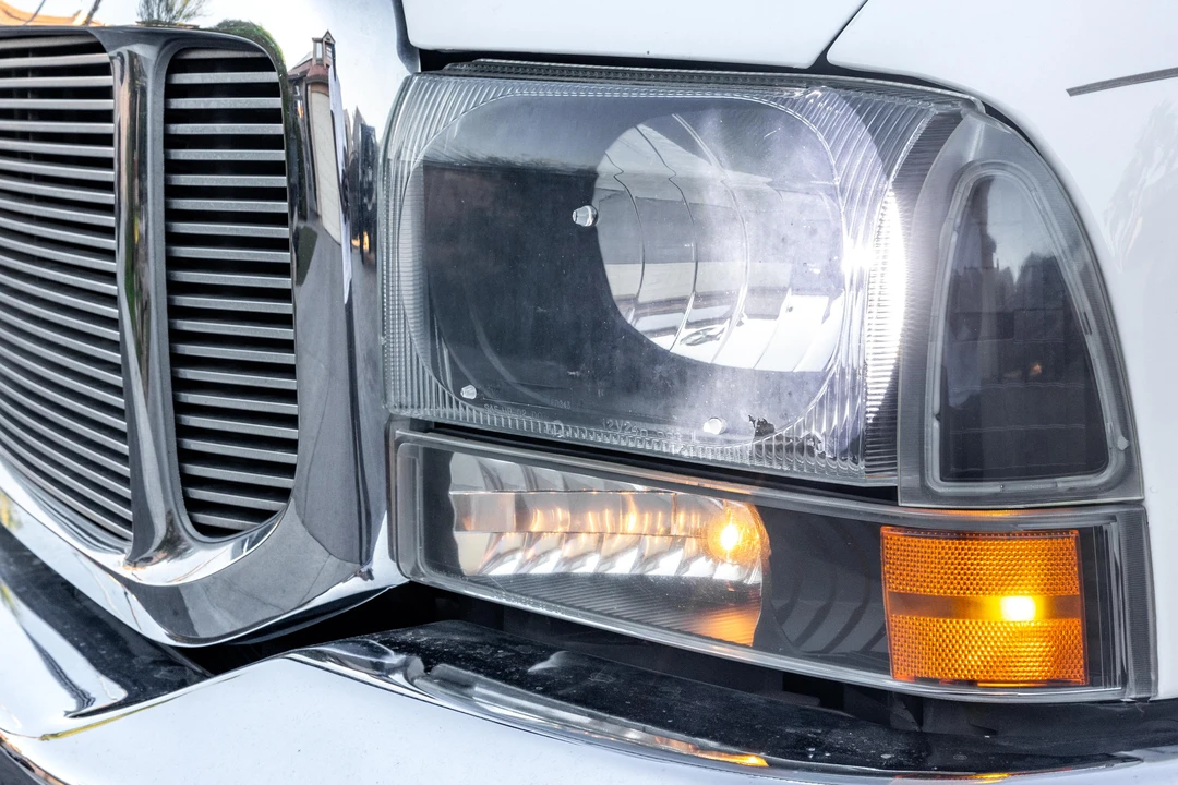 2001 Ford Excursion - Image 26 of 31