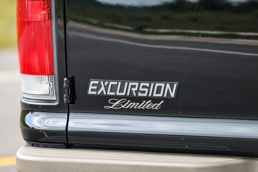 2001 Ford Excursion - Image 13 of 31