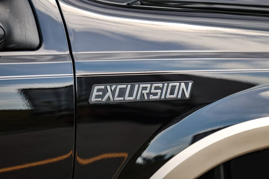 2001 Ford Excursion - Image 12 of 31