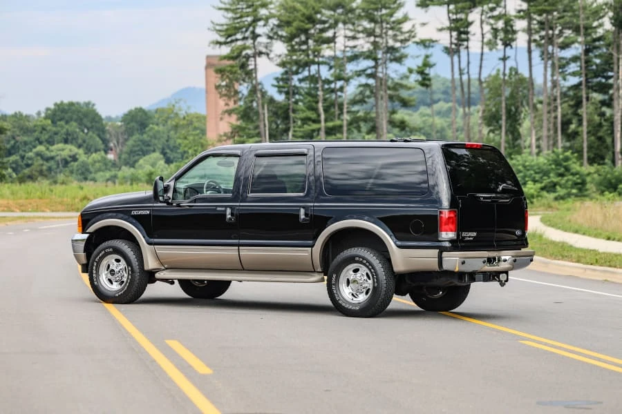 2001 Ford Excursion - Image 9 of 31