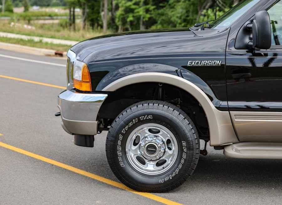 2001 Ford Excursion - Image 19 of 31