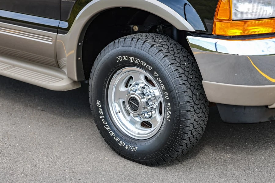 2001 Ford Excursion - Image 21 of 31