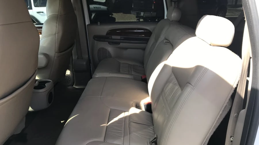 2001 Ford Excursion - Image 8 of 19