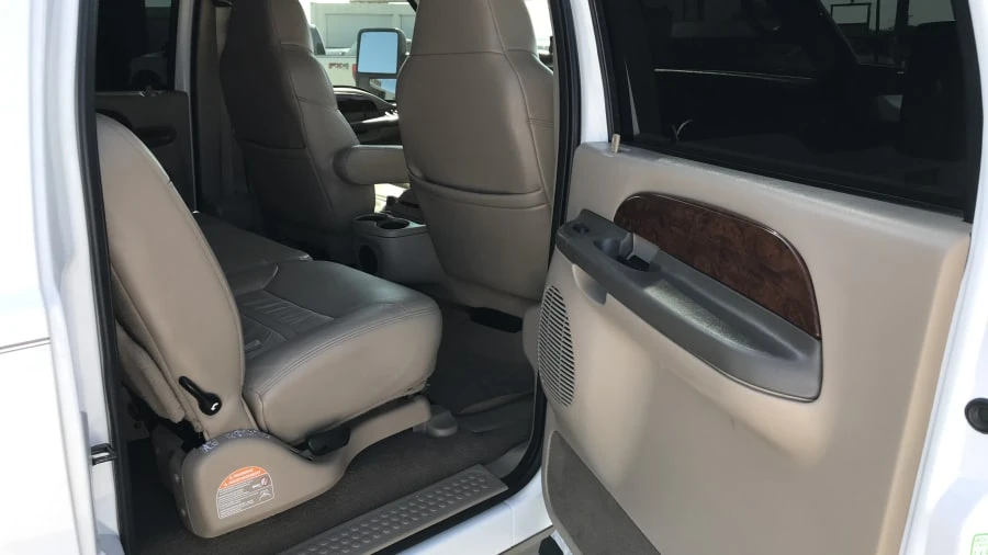 2001 Ford Excursion - Image 10 of 19