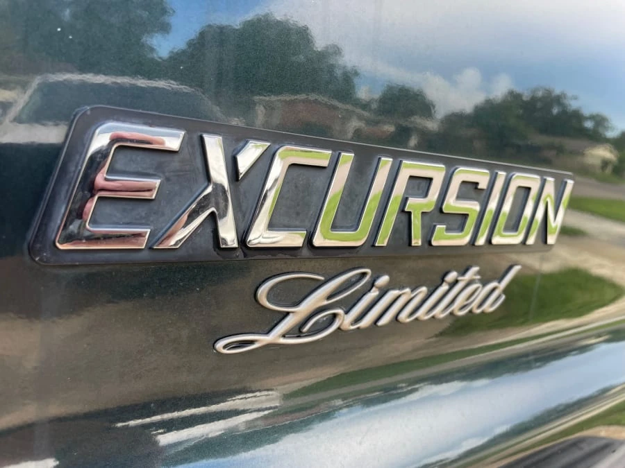 2001 Ford Excursion - Image 9 of 29