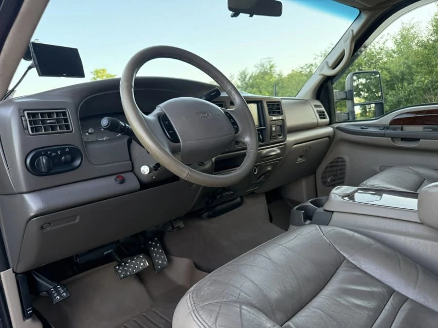 2001 Ford Excursion - Image 21 of 31