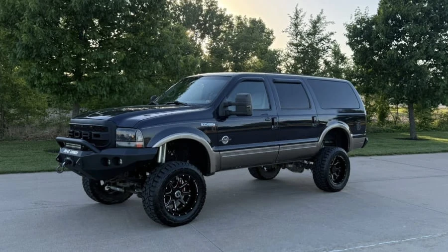 2001 Ford Excursion - Image 12 of 31