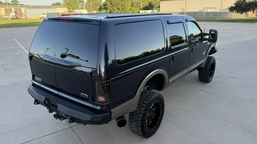 2001 Ford Excursion - Image 3 of 31