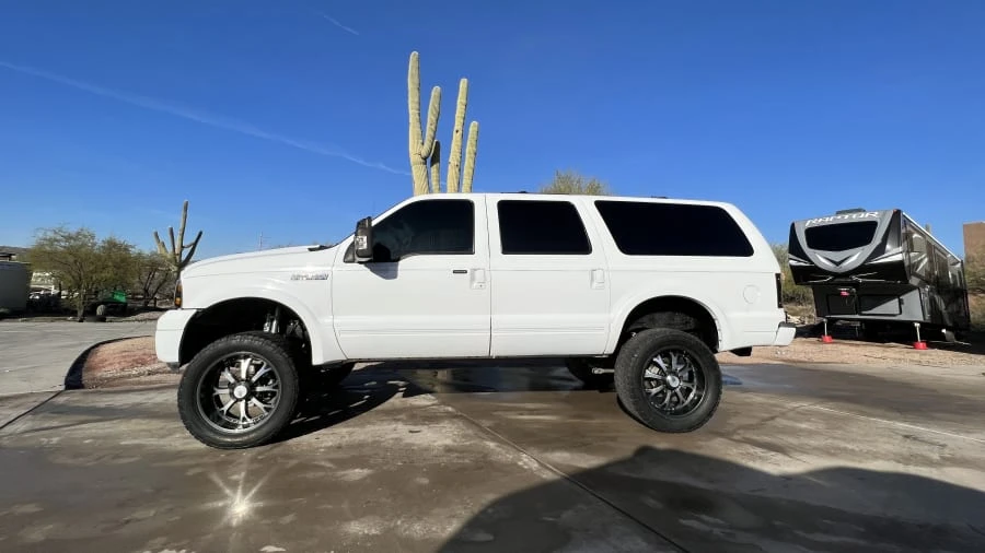 2001 Ford Excursion - Image 2 of 8