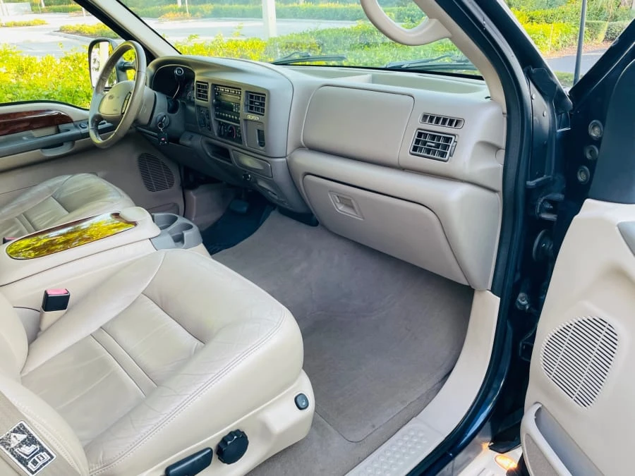2001 Ford Excursion - Image 12 of 14