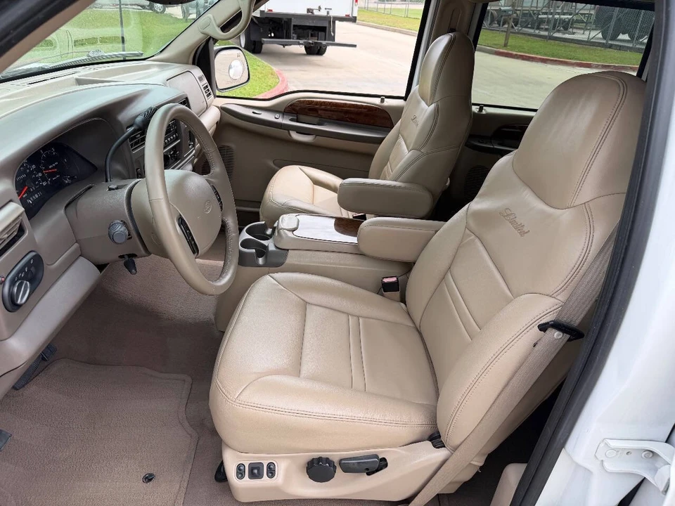 2001 Ford Excursion - Image 5 of 12