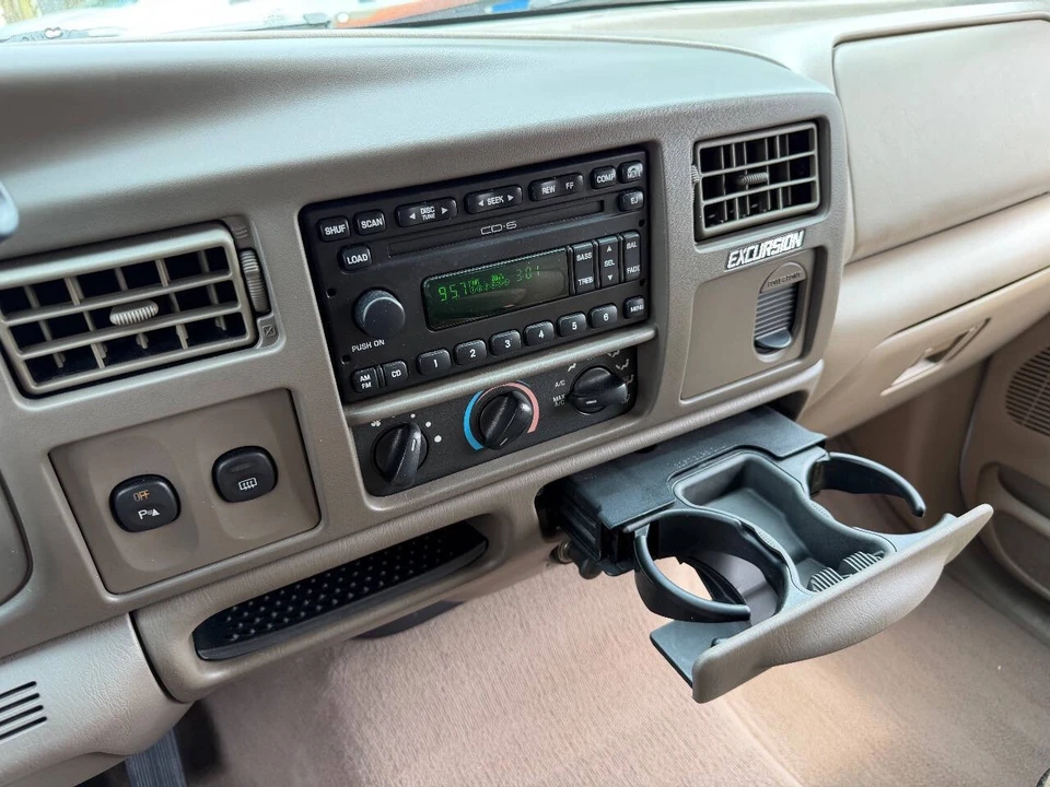 2001 Ford Excursion - Image 7 of 12