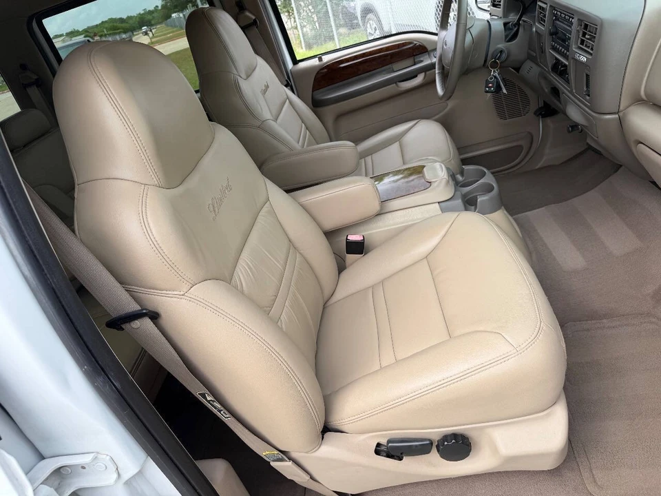 2001 Ford Excursion - Image 11 of 12
