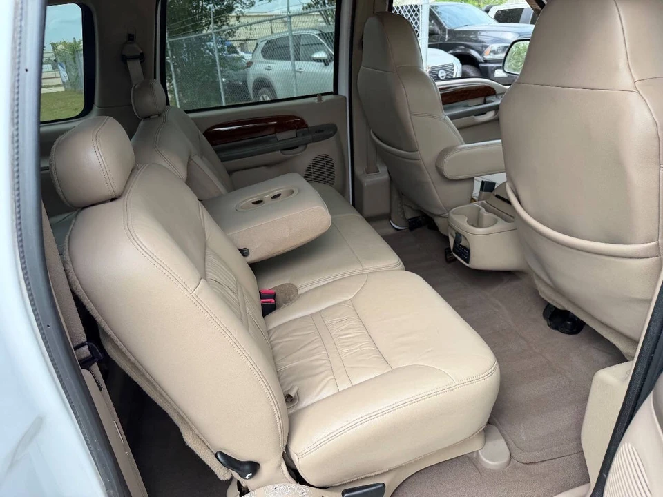 2001 Ford Excursion - Image 10 of 12
